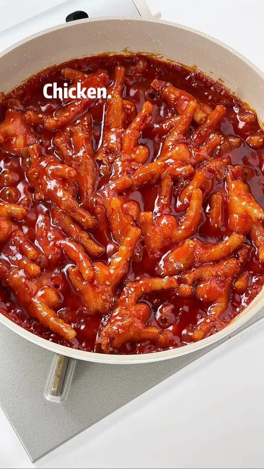酱香辣鸡爪软烂脱骨,浓郁好吃到吮手指!