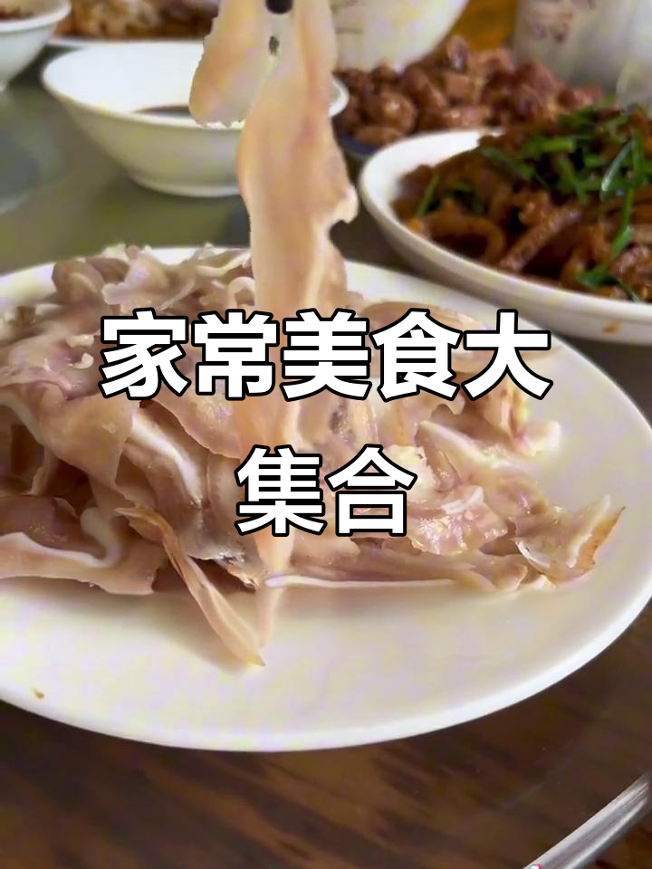 云南家常菜大快朵颐,特色蘸水与炸盐铲让人停不下来