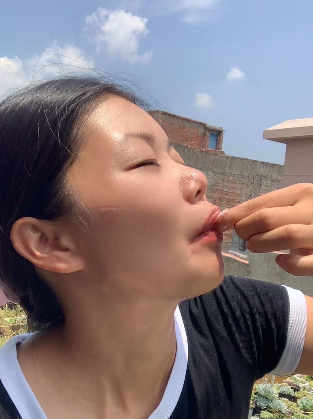 百香果我只吃我哥投喂的,主要还是自家的好吃,鲜甜,还有一缕缕爱的……钦密9号百香果 原创视