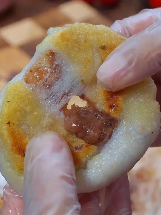 红豆馅和绿豆馅糍粑,外酥里糯还香甜,你能想象有多好吃