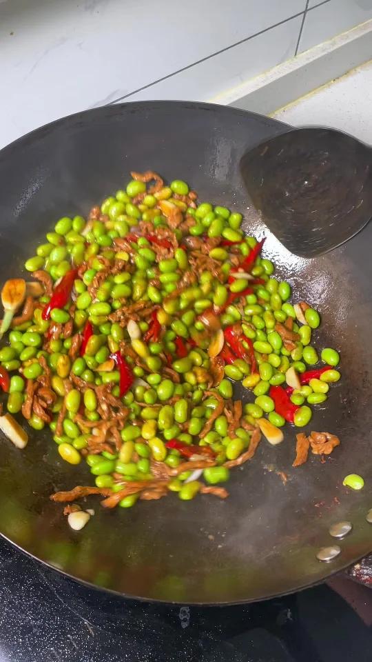 青豆炒肉丝