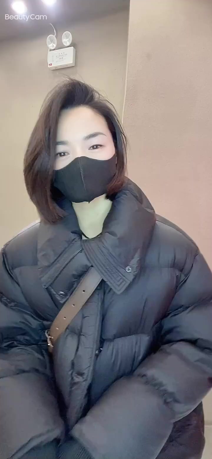 大大的面包服搭配香蕉裤 阔腿裤分享来啦