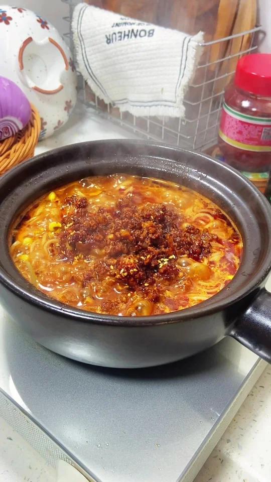 葱油肉酱米线做法简单又好吃
