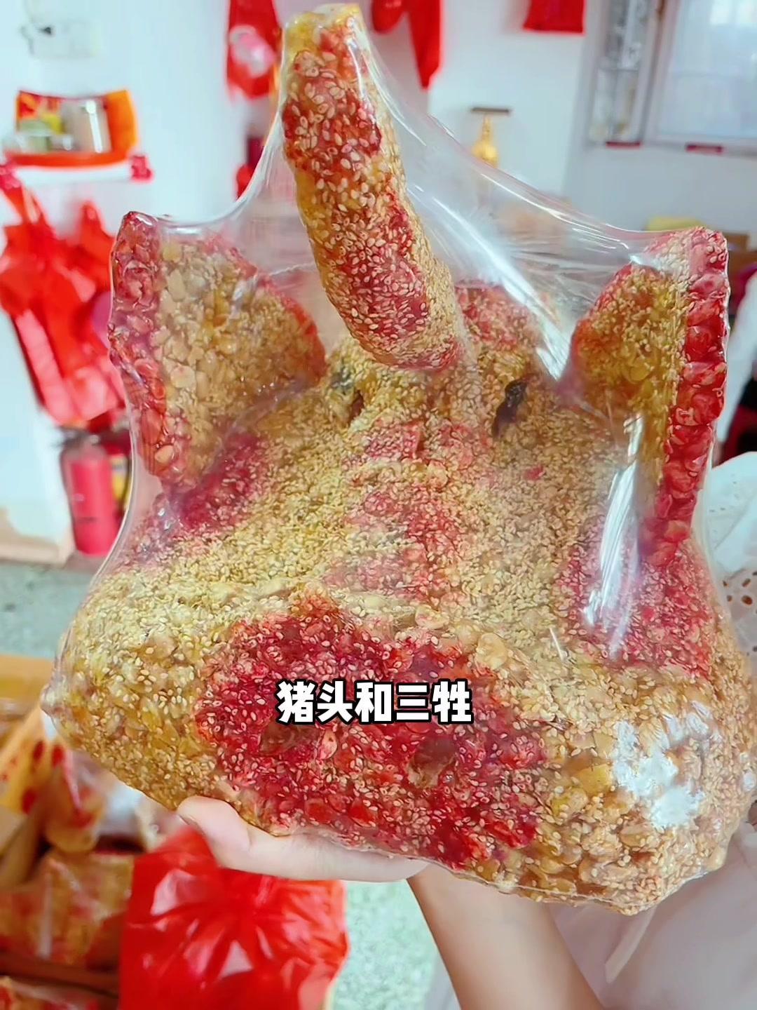 挖到一家藏在巷子里的老传统素食店,全部纯手工制作,每到拜拜时节就很老热