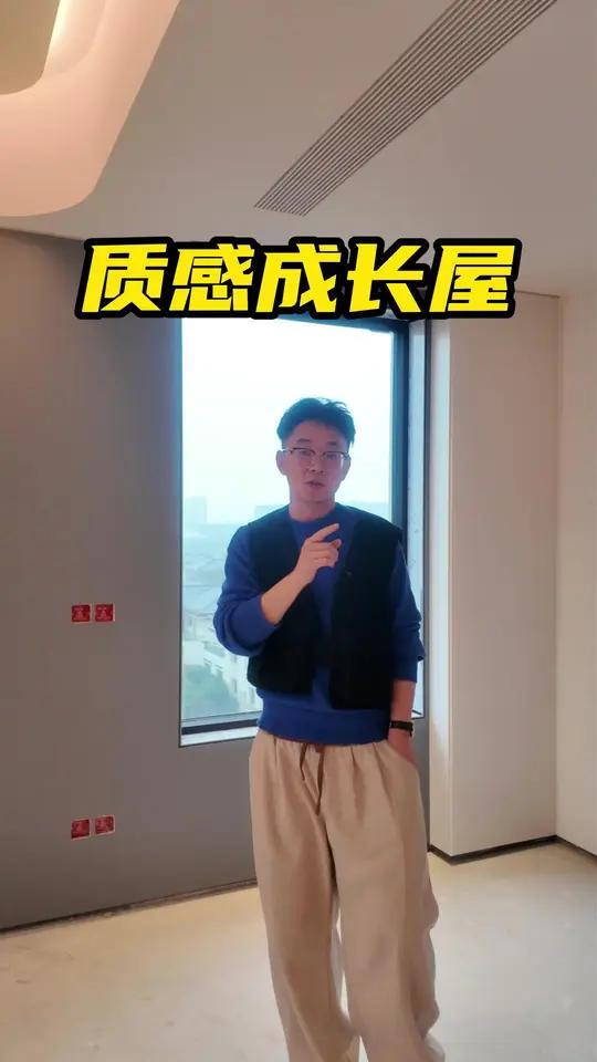 我们应该以发展的眼光看待儿童房的装修，这样就算孩子长大了也不会觉得房间太幼稚了，快来看看这