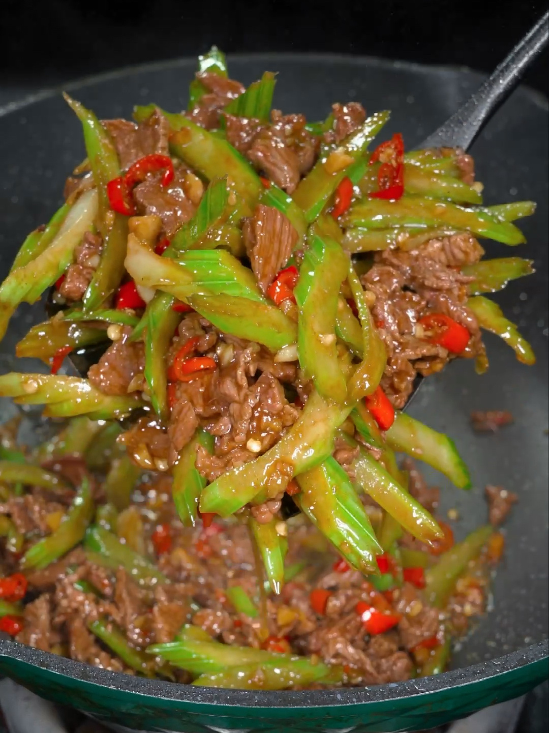 西芹炒牛肉