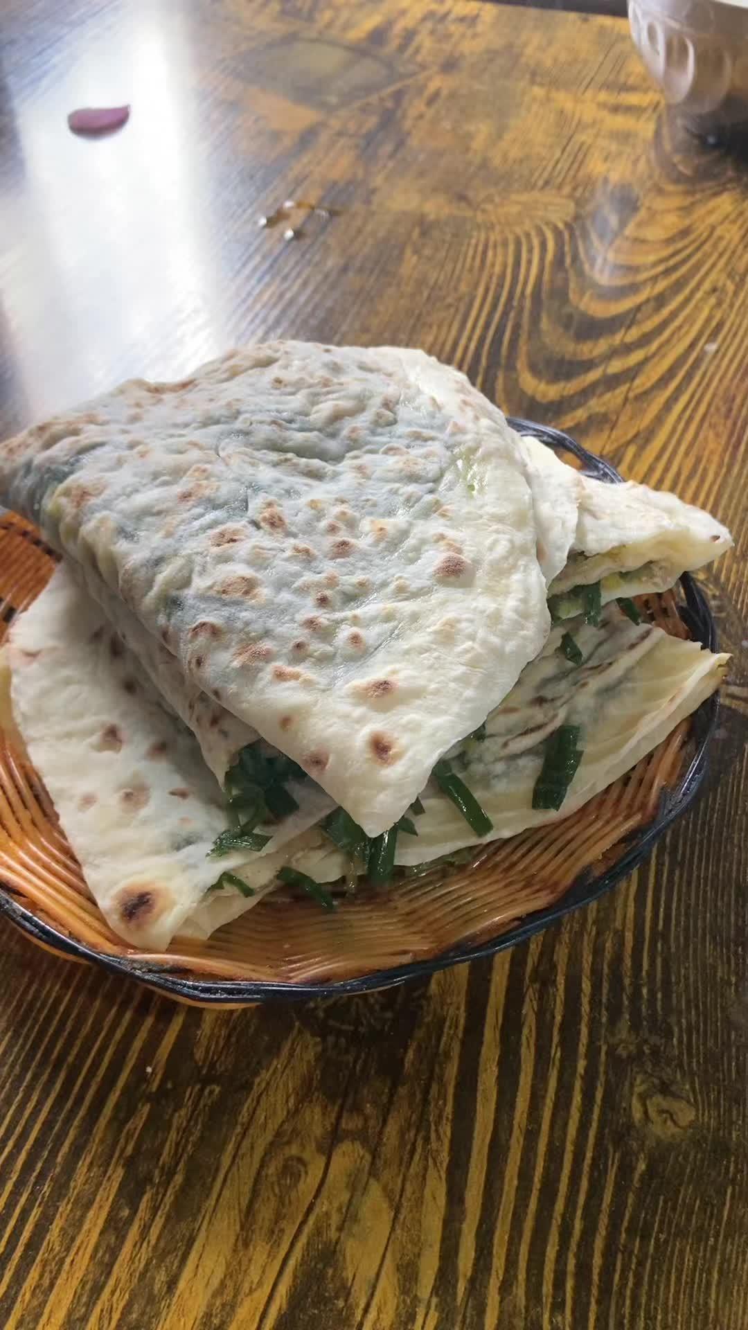 河南漯河的特色美食菜馍 用抖音记录卡车生活 记录真实生活 粗茶淡饭也是生活啊 地方特色美食