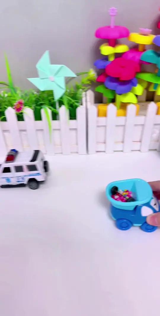 工程车小故事:小翻斗车卸错轮子 卡通搅拌车玩具视频少儿益智工程玩具车工程车视频