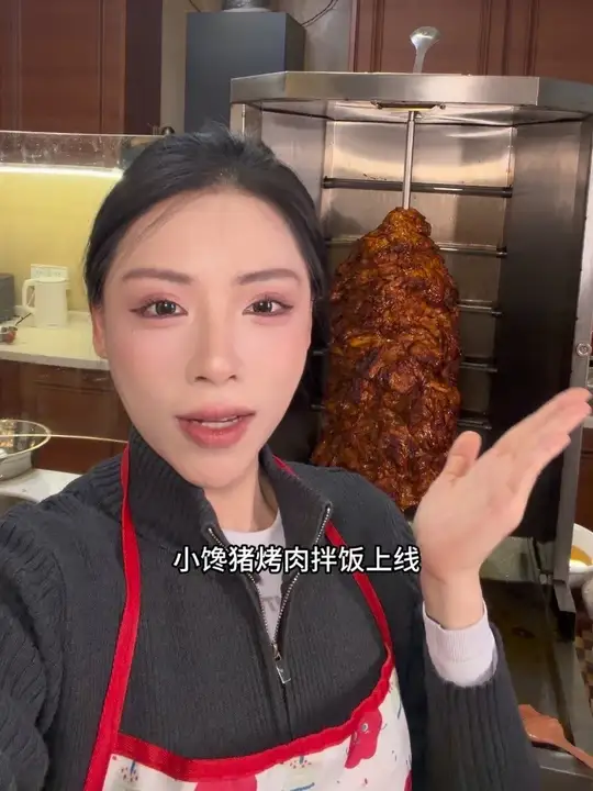 今晚给老公和他的同事们送宵夜！烤肉拌饭！