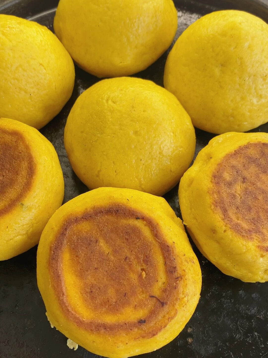 酸菜玉米面菜团子