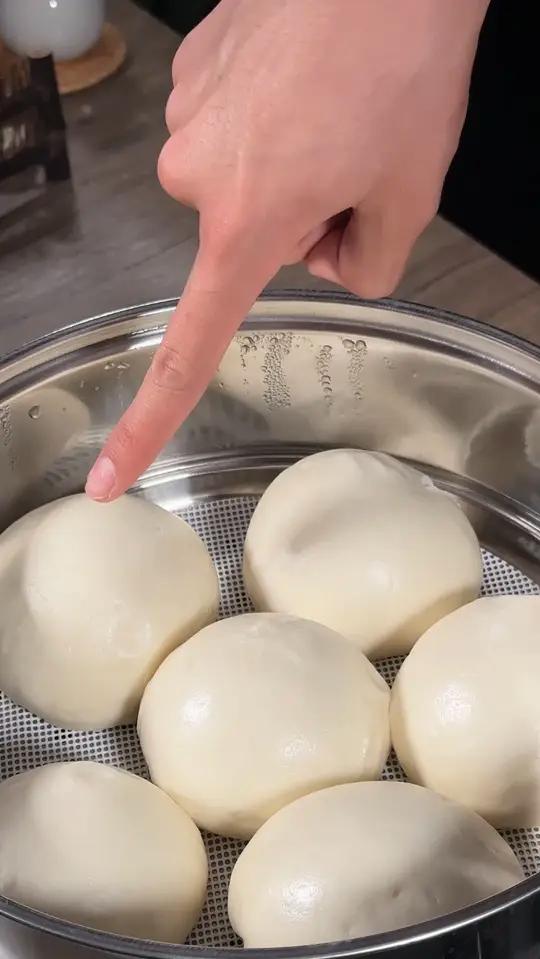 面发不好试试这款高活性酵母粉,配合温水发面,做出的面食暄软蓬松