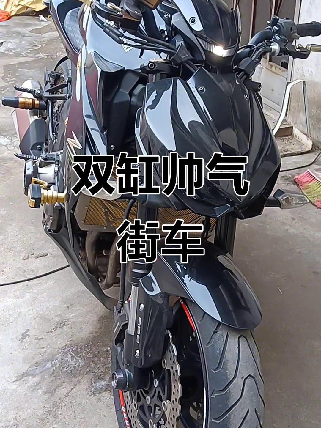 国产N19街车,双缸引擎强劲,外观独特引人注目