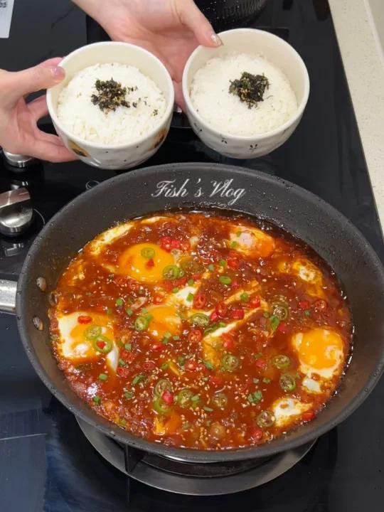 二人食|巨下饭的石板鸡蛋拌米饭太香啦