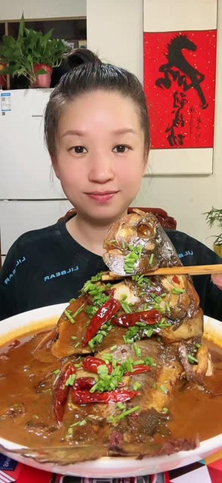 今天吃鲳鳊鱼!来啦、来啦姐妹们、手机坏啦