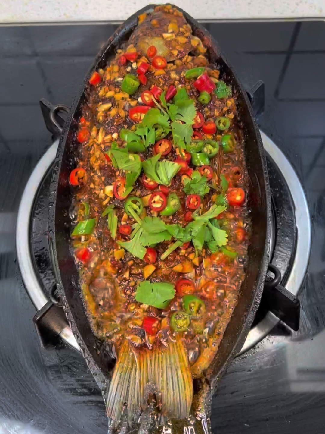 花2000烧烤店学来的铁板鲫鱼配方毫无保留分享给大家快去试试