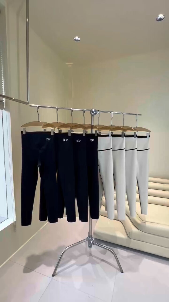 必囤!UGG鲨鱼裤!万能搭配