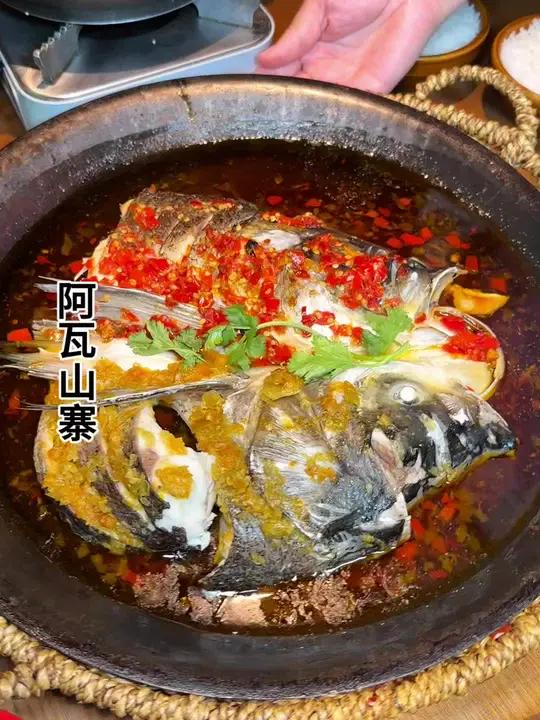 阿瓦山寨100吃顿三人餐,太合适了,快囤,不用随时退