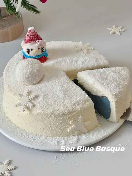 滚雪球啦雪人海蓝巴斯克蛋糕太治愈啦～