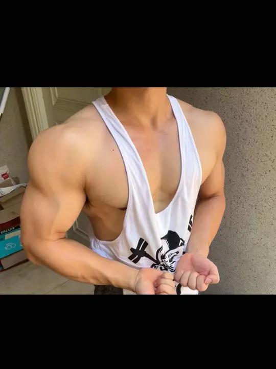 今天你练了吗 腹肌人鱼线 bbw 正经人 健身 自律