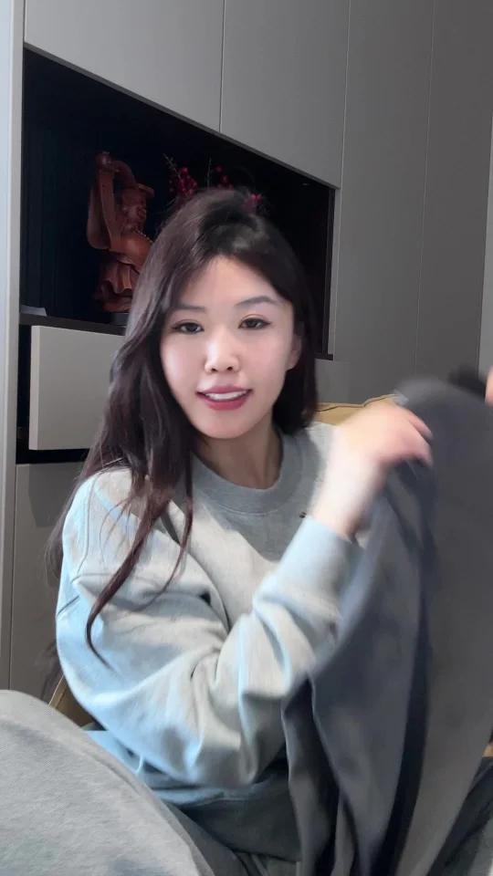 什么?你还不会搭配鲨鱼裤?早秋出门多简单!