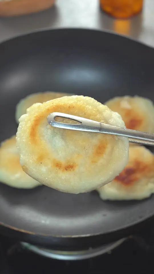 桃子姐糍粑 这个糍粑真的是太好吃了,有红豆绿豆两种口味