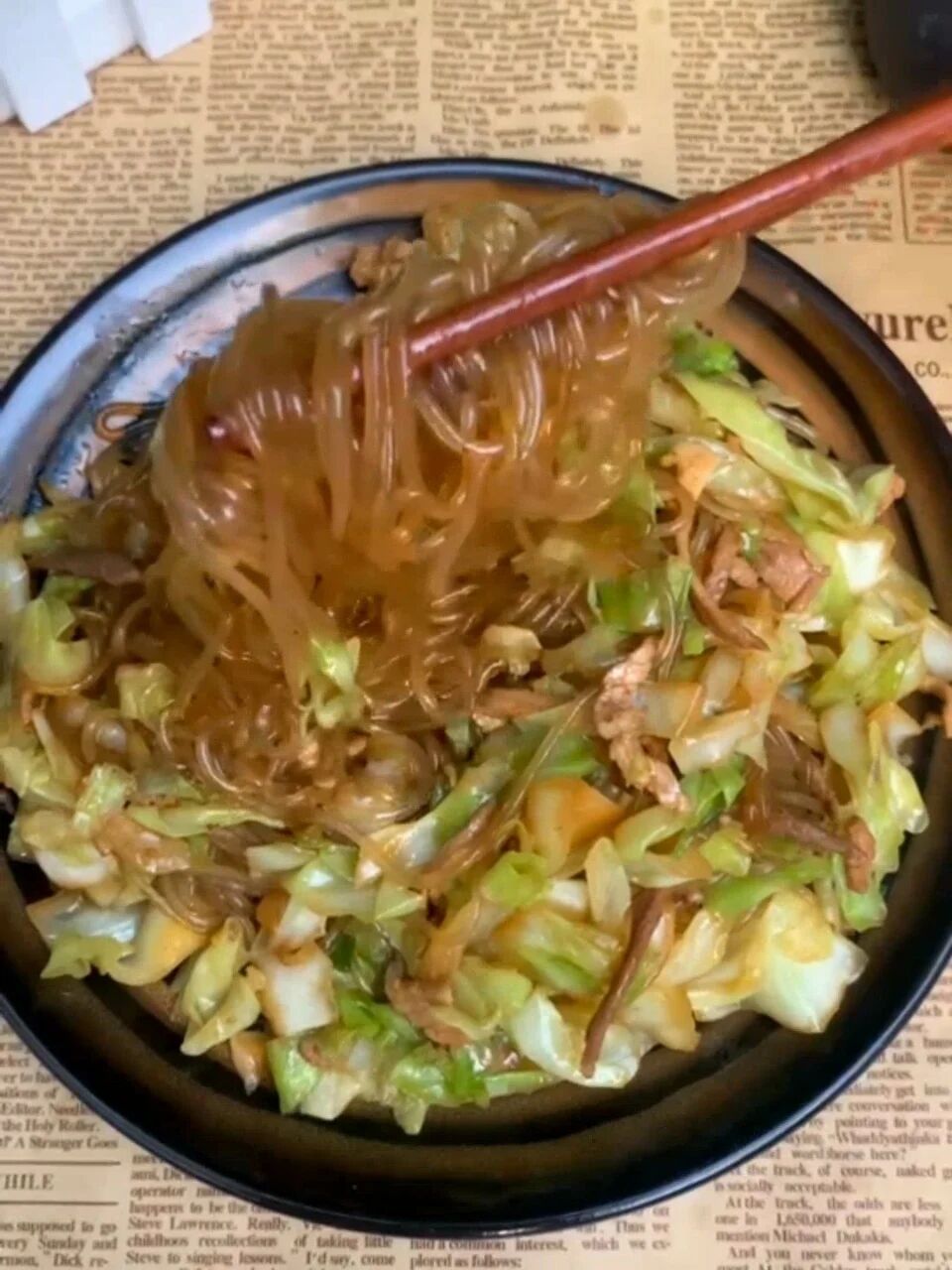 炒个甘蓝粉条,好吃又下饭!
