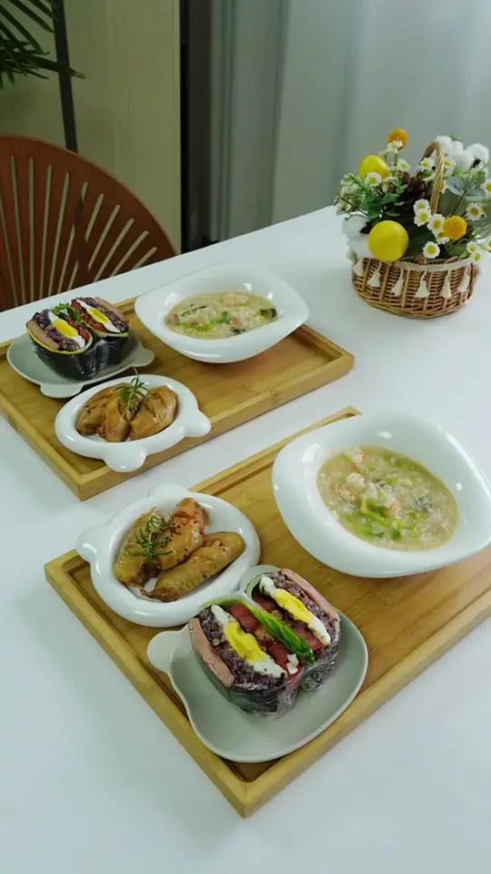 优优的早餐,又到快乐的周末啦,今天做了折叠饭团,微波鸡翅,皮蛋鲜虾粥 小学生早餐 儿童营养