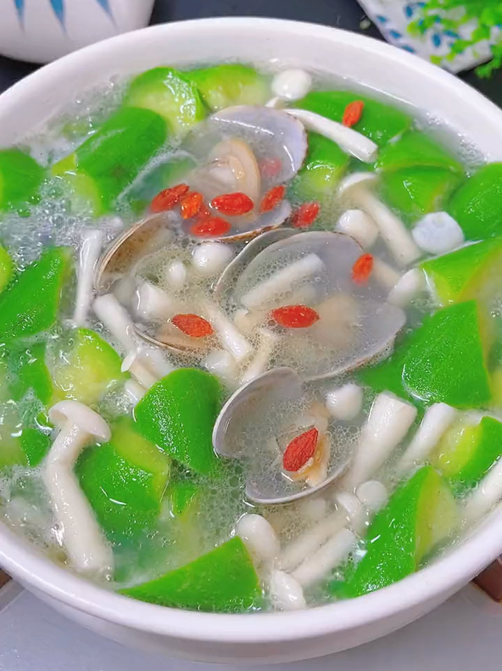 丝瓜花甲汤这个季节一定要学会的一道菜