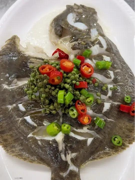 鲜花椒蒸多宝鱼!其实挺好吃的呀 美食制作分享美食海鲜寻味烟火气