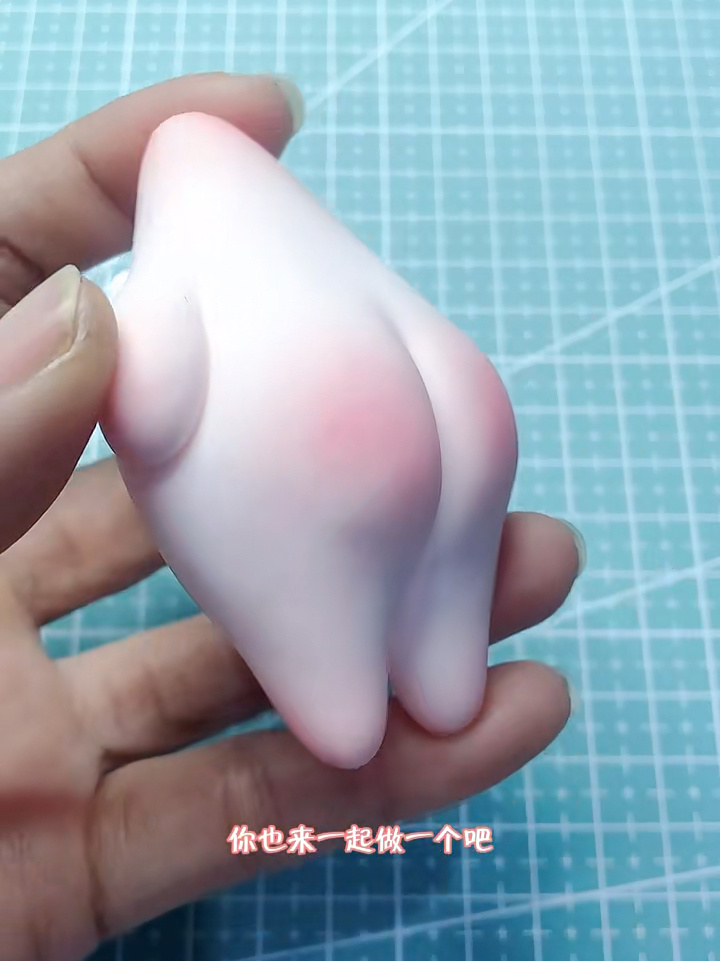粘土手作教程分享表情包里的可爱派大星屁屁