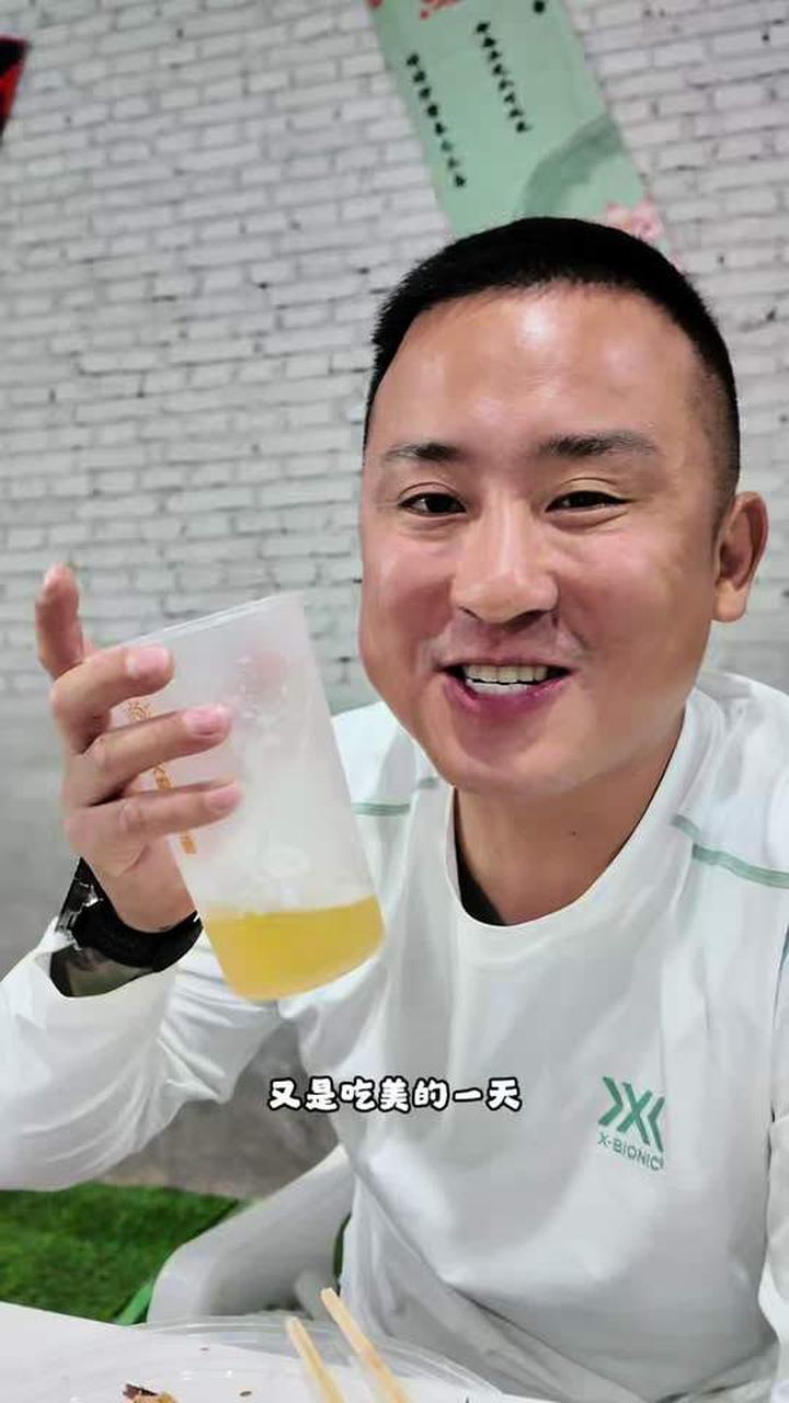 这么大的烧烤店，在赤峰我还是第一次见