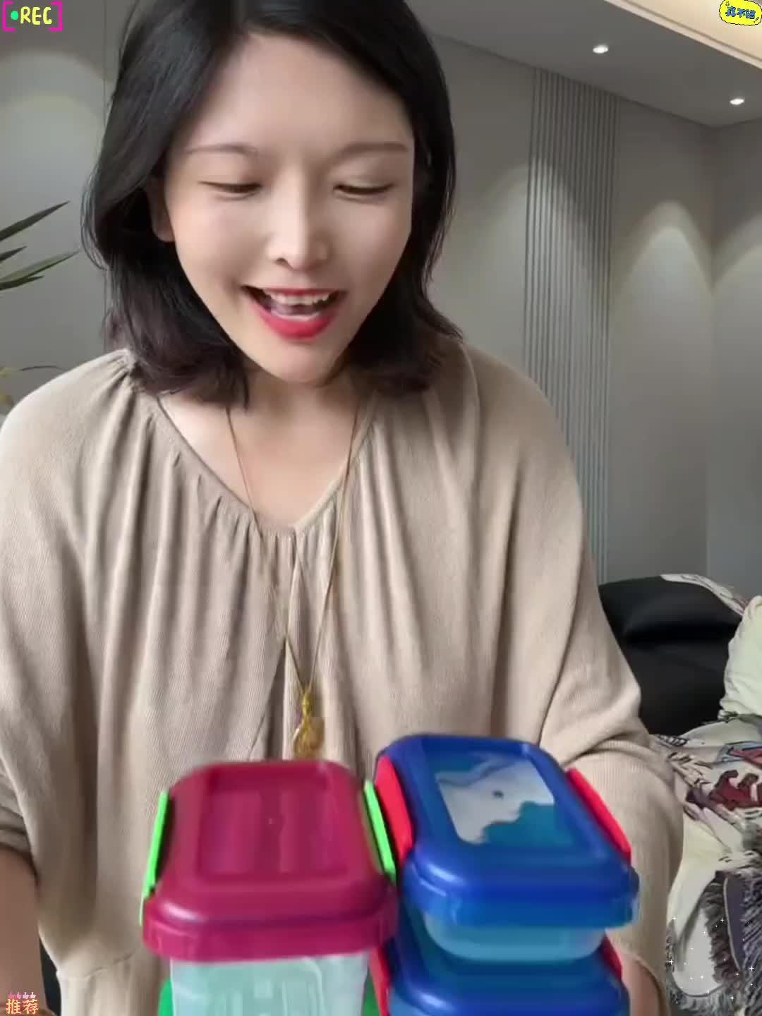 保鲜盒咱们一定要选这种品质好的!冰箱保鲜,露营带蔬菜水果生鲜!上班带饭都可以用!关键现在价