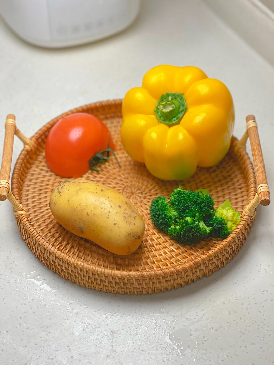 1岁2个月宝宝营养晚餐·彩椒蔬菜烩饭