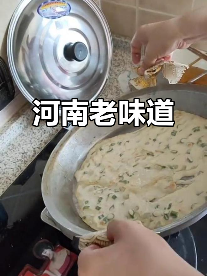 河南传统煎饼果子，小时候的味道让人怀念