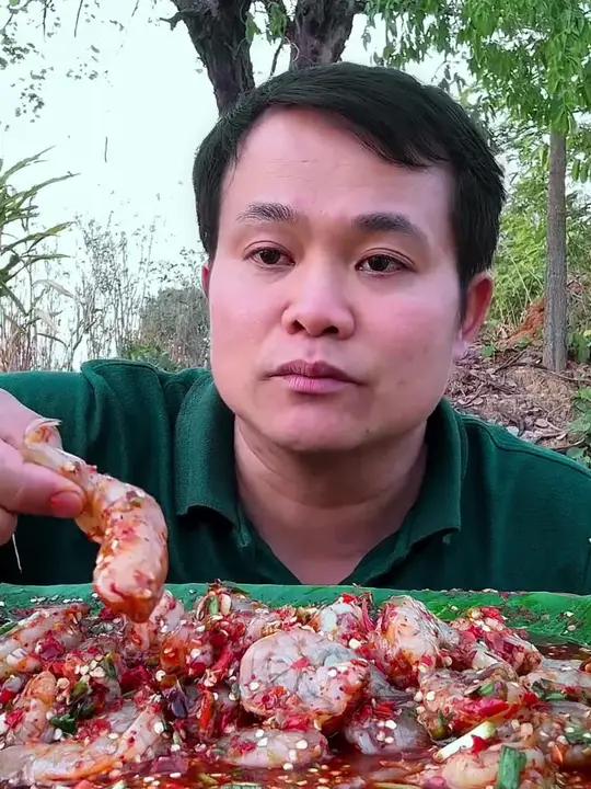 泰式特辣凉拌大虎虾 泰国大叔泰国美食内容启发搜索种草激励计划泰国生活
