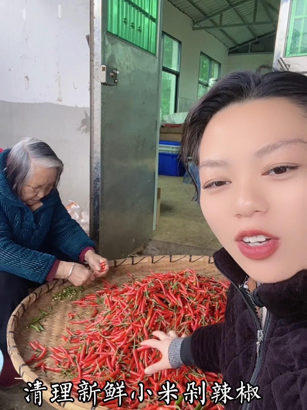 时令菜榨菜丝,用的都是新鲜小米辣椒,口感品质好,大家可放心 三农 无任何添加剂 新鲜食材 