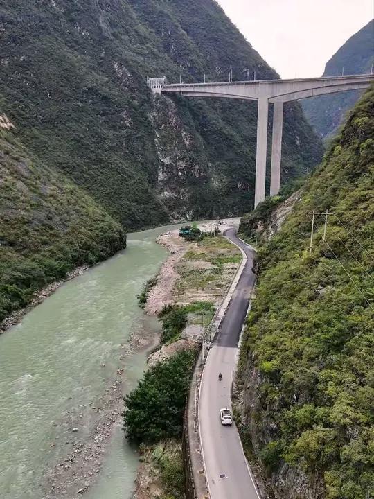 巫溪大宁河一路峡谷美景