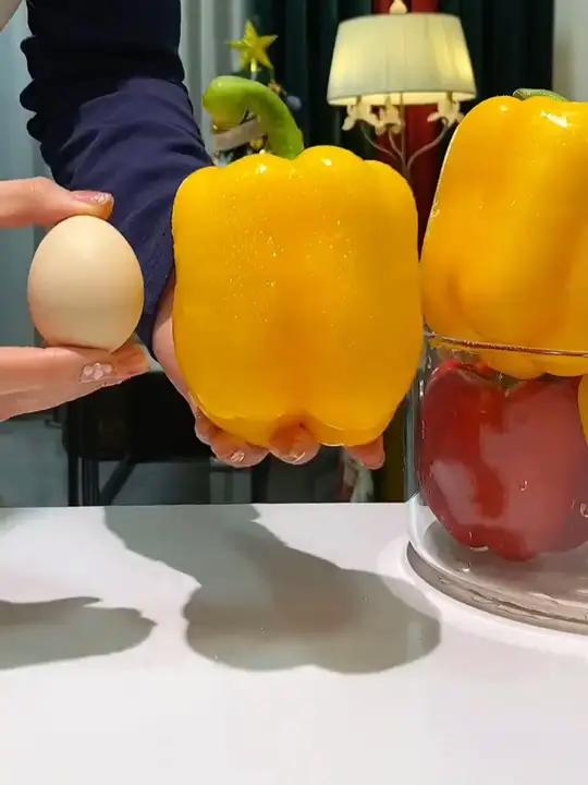 挑战现在开始五彩水果椒加鸡蛋!口口爆汁!脆甜多汁的水果辣椒满 好物推荐水果椒口口爆汁水果五