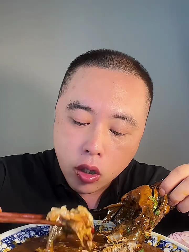 红烧江团鱼