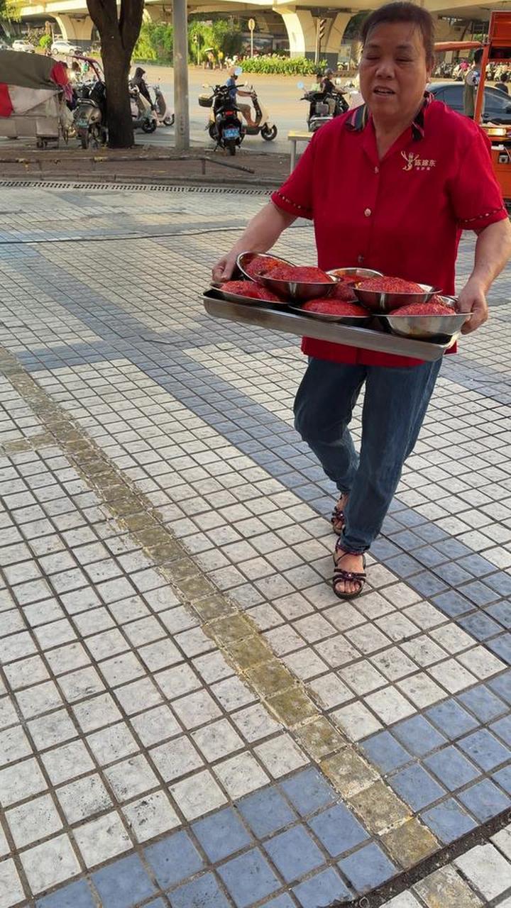 南宁的龙虾扣肉饭真的太好吃了