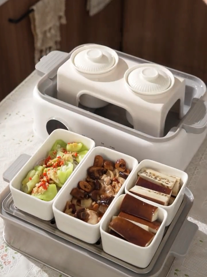 今天教大家怎么用电蒸锅来快速解决一日三餐