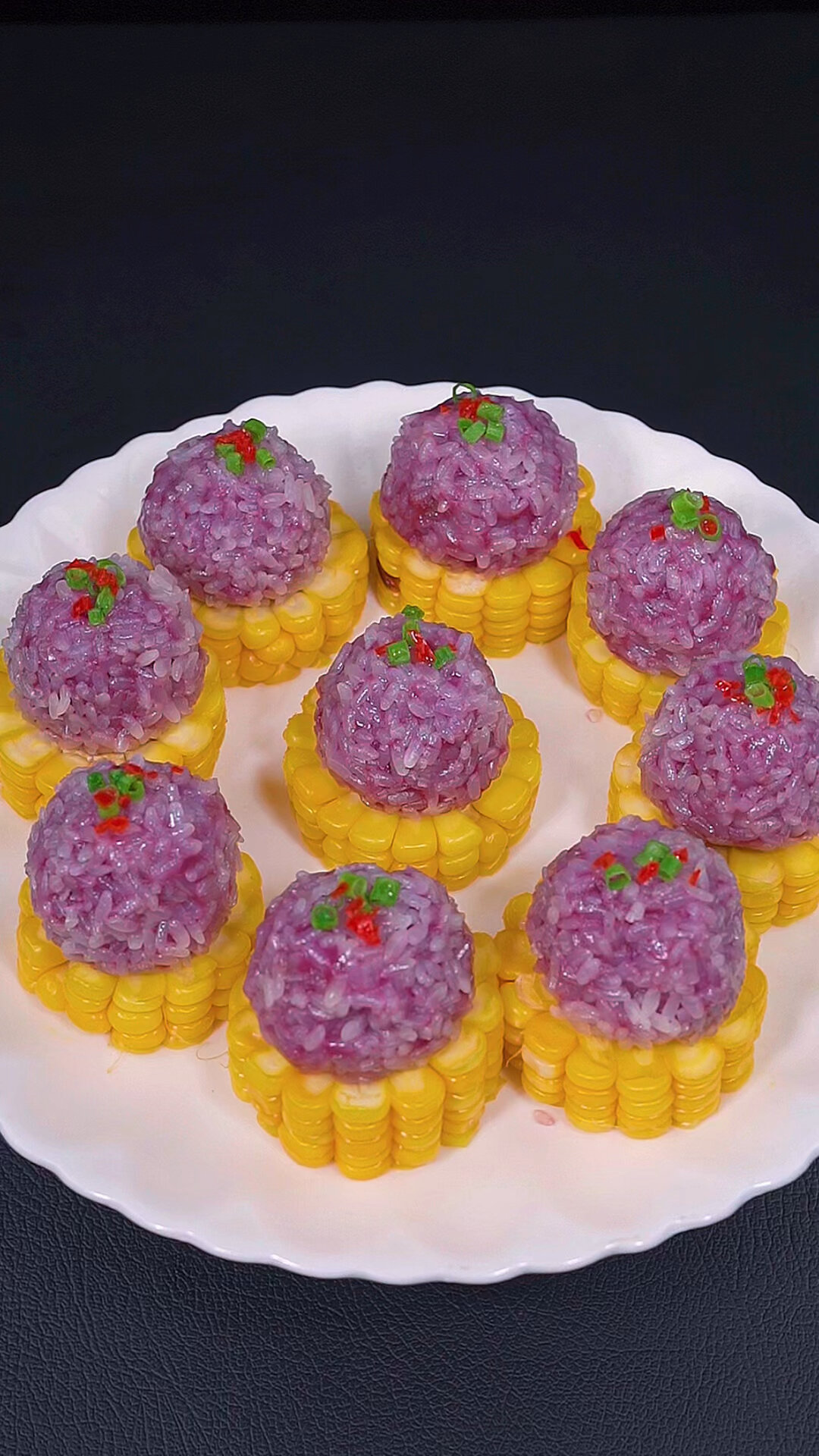 这样做的紫薯糯米丸子好看又好吃