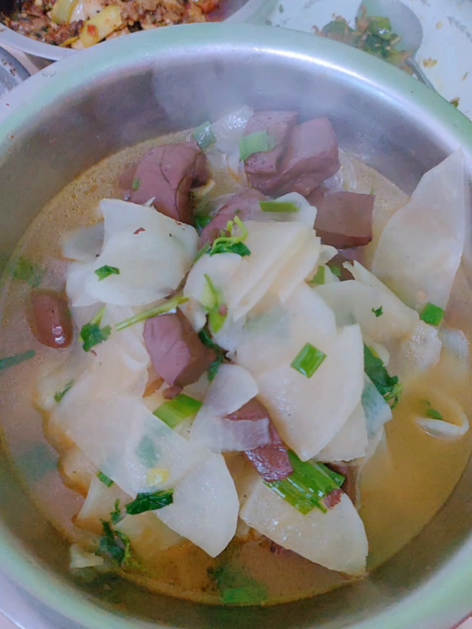 白萝卜炖猪血,美颜消毒