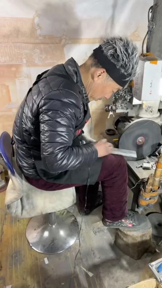 我菜刀比壁纸刀还要锋利