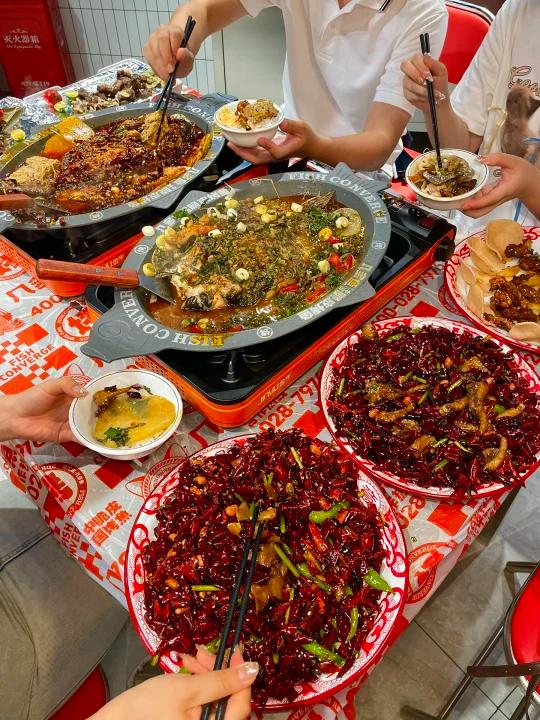 成都理工大学旁!新开的烤鱼好好吃