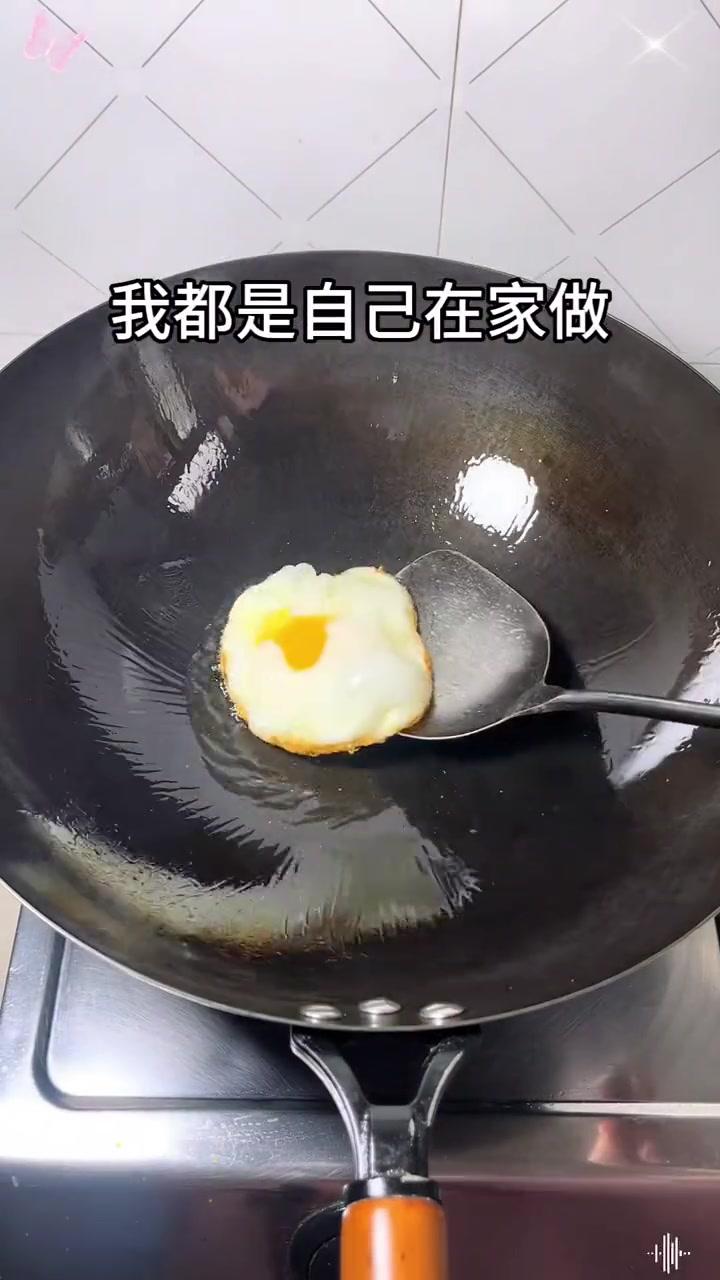 在家自制板烧鸡腿堡有多香!汉堡面包胚 板烧鸡腿堡