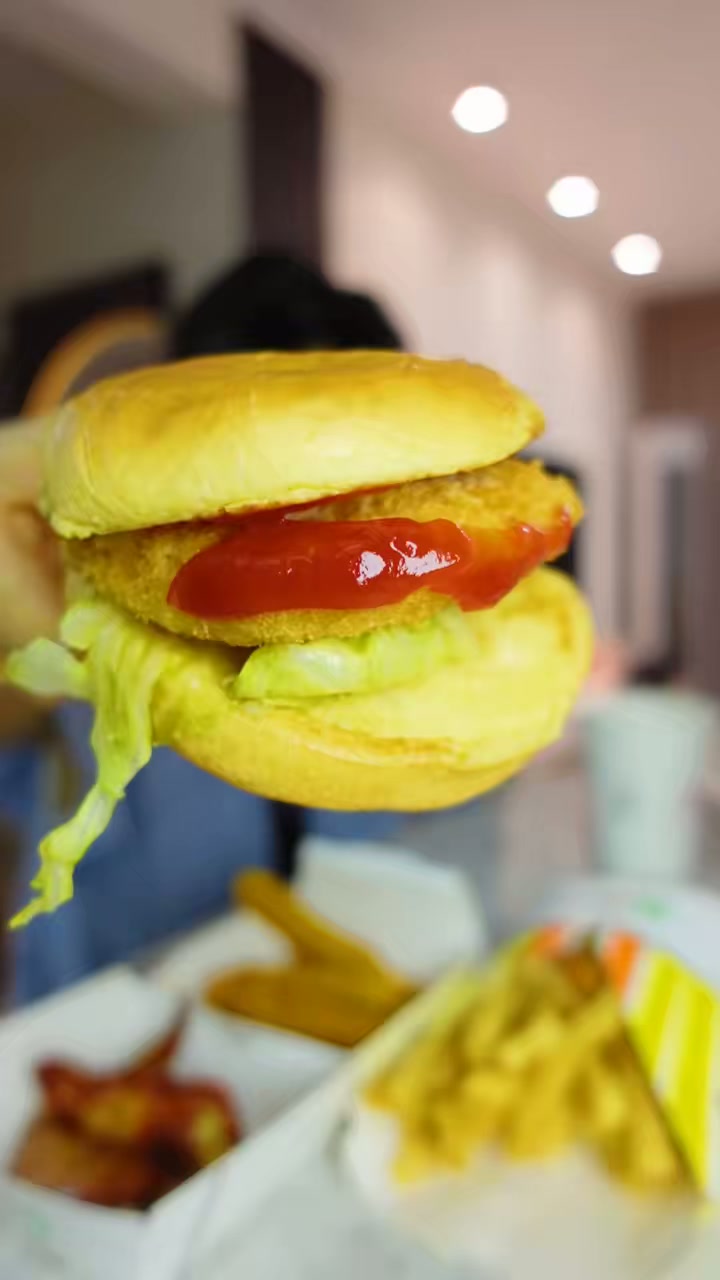 Q虾堡来啦！记得点哦