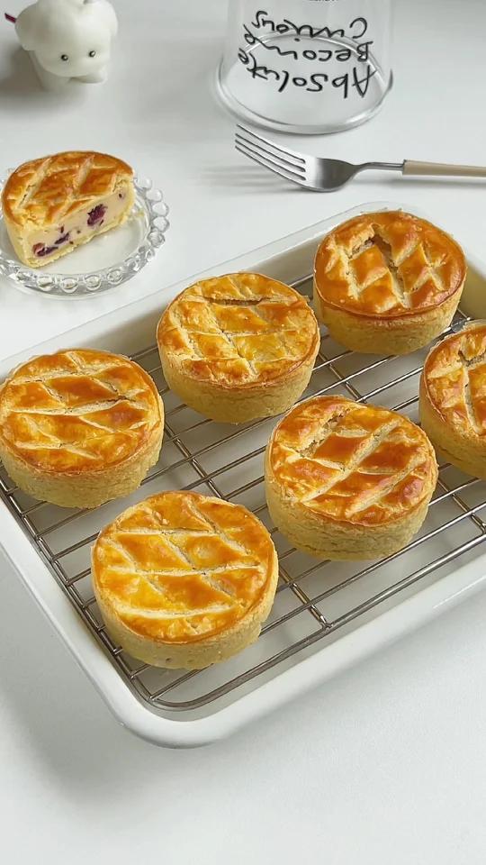 奶香浓郁法式乳酪月饼太太太好吃了～