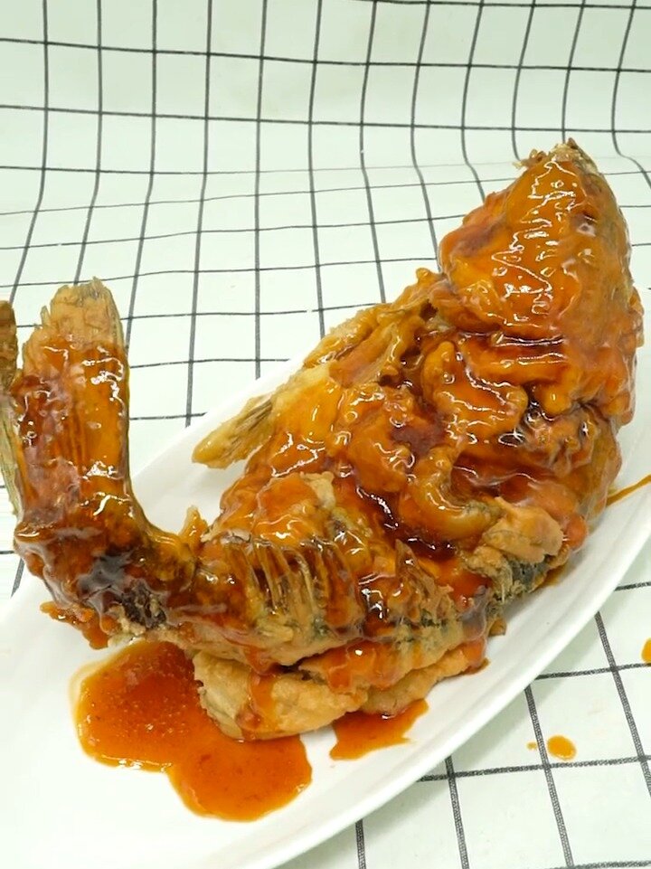 今天教大家做好吃正宗美味的糖醋鲤鱼!美食