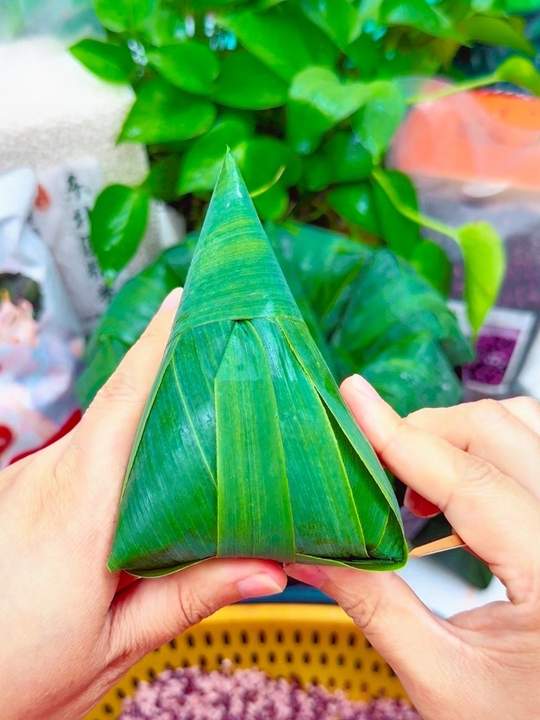 无绳穿针三角粽子包法教程